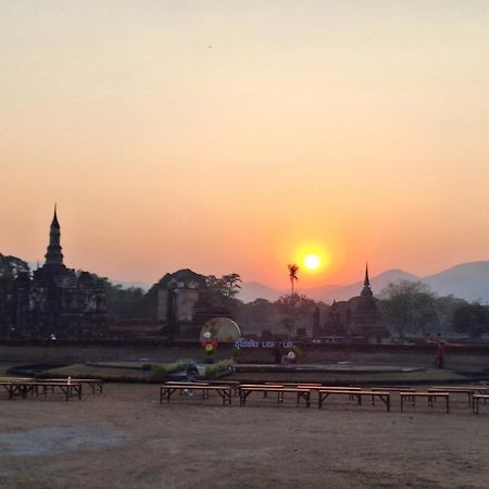 Toon Guesthouse Sukhothai Exteriér fotografie