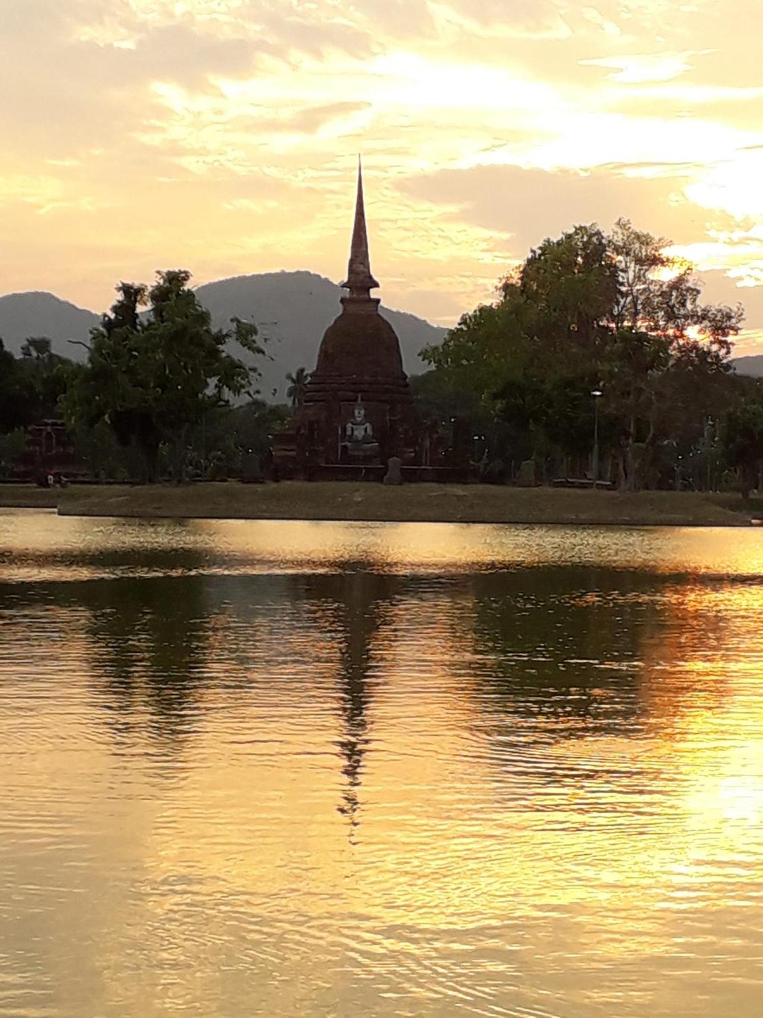 Toon Guesthouse Sukhothai Exteriér fotografie